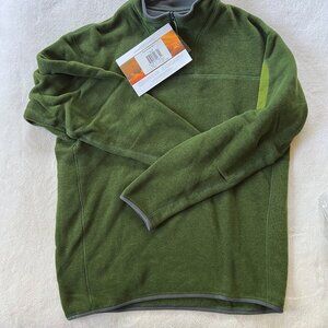 NWT Vintage Arc'teryx 'Covert' zip neck L in Green Bean - men's